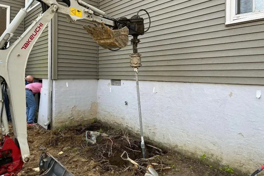 Foundation Repair in W Magnolia St